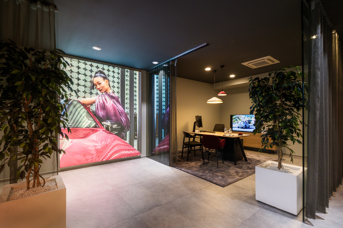 BMW, CBRE Office roka