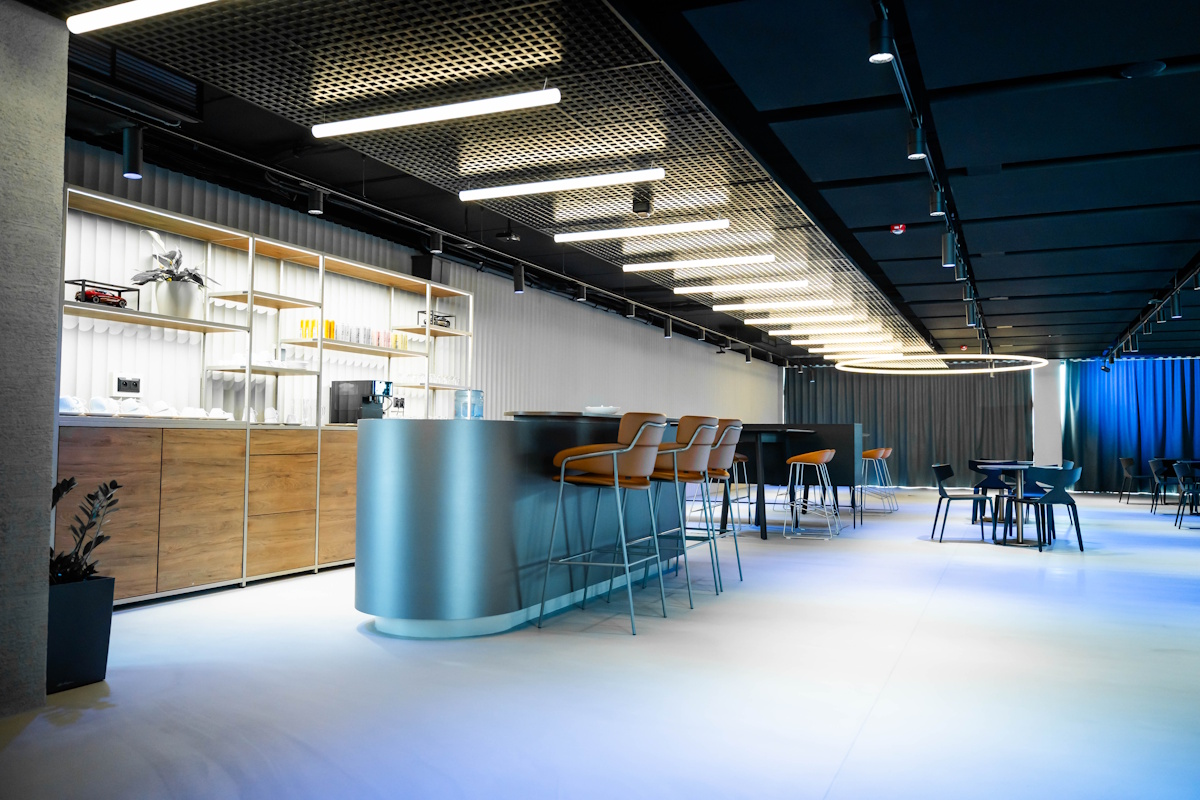 BMW, CBRE Office roka