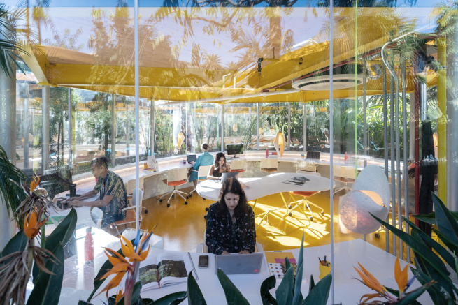 Second Home Hollywood Office / Selgascano. Image © Iwan Baan